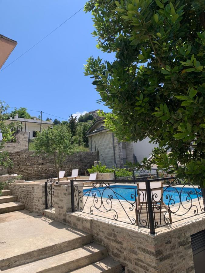 Hotel Gjirokastra Exteriér fotografie
