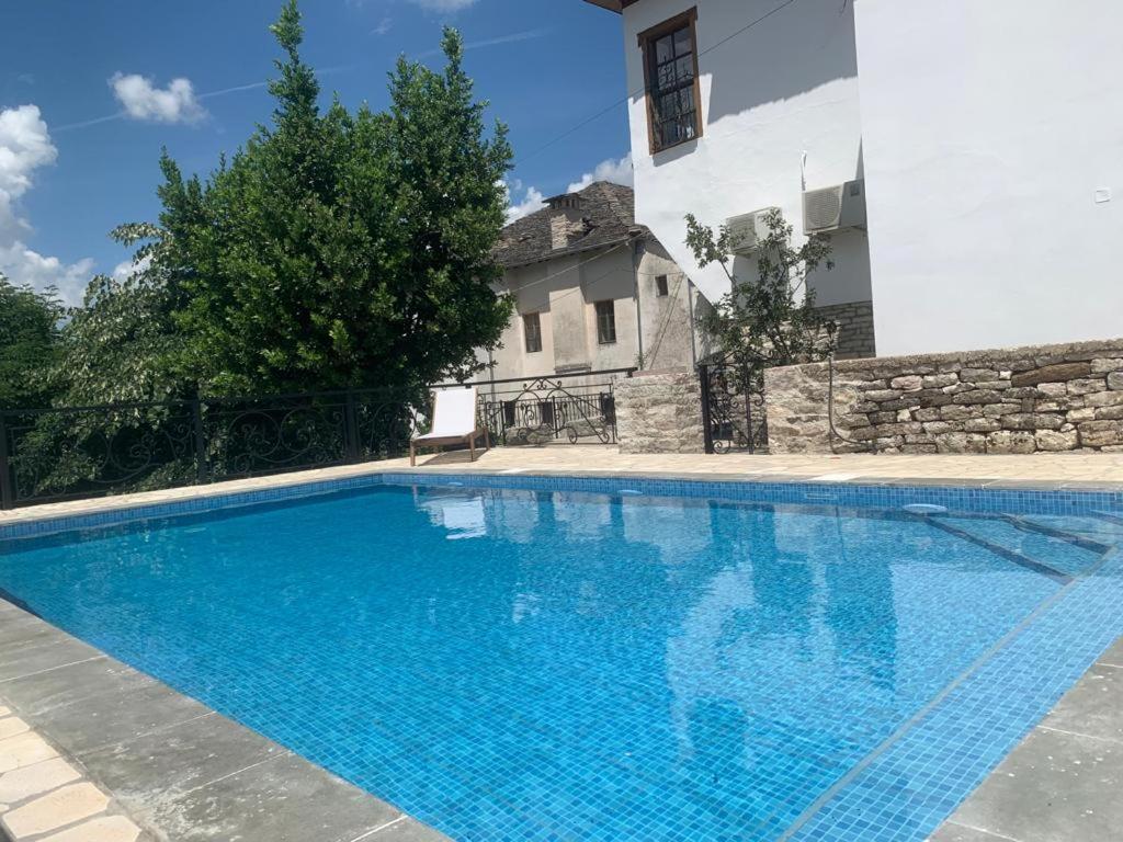 Hotel Gjirokastra Exteriér fotografie