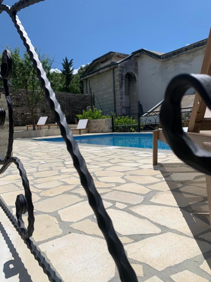 Hotel Gjirokastra Exteriér fotografie