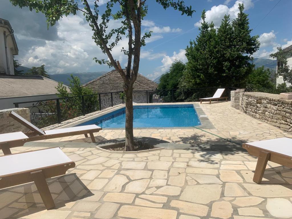 Hotel Gjirokastra Exteriér fotografie