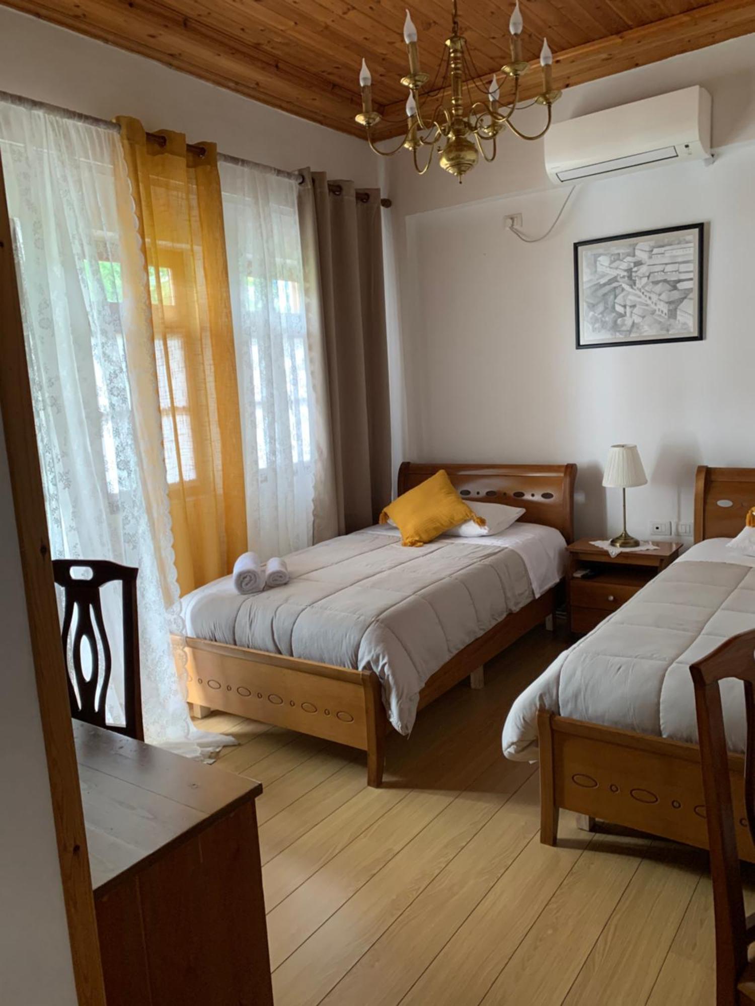 Hotel Gjirokastra Exteriér fotografie