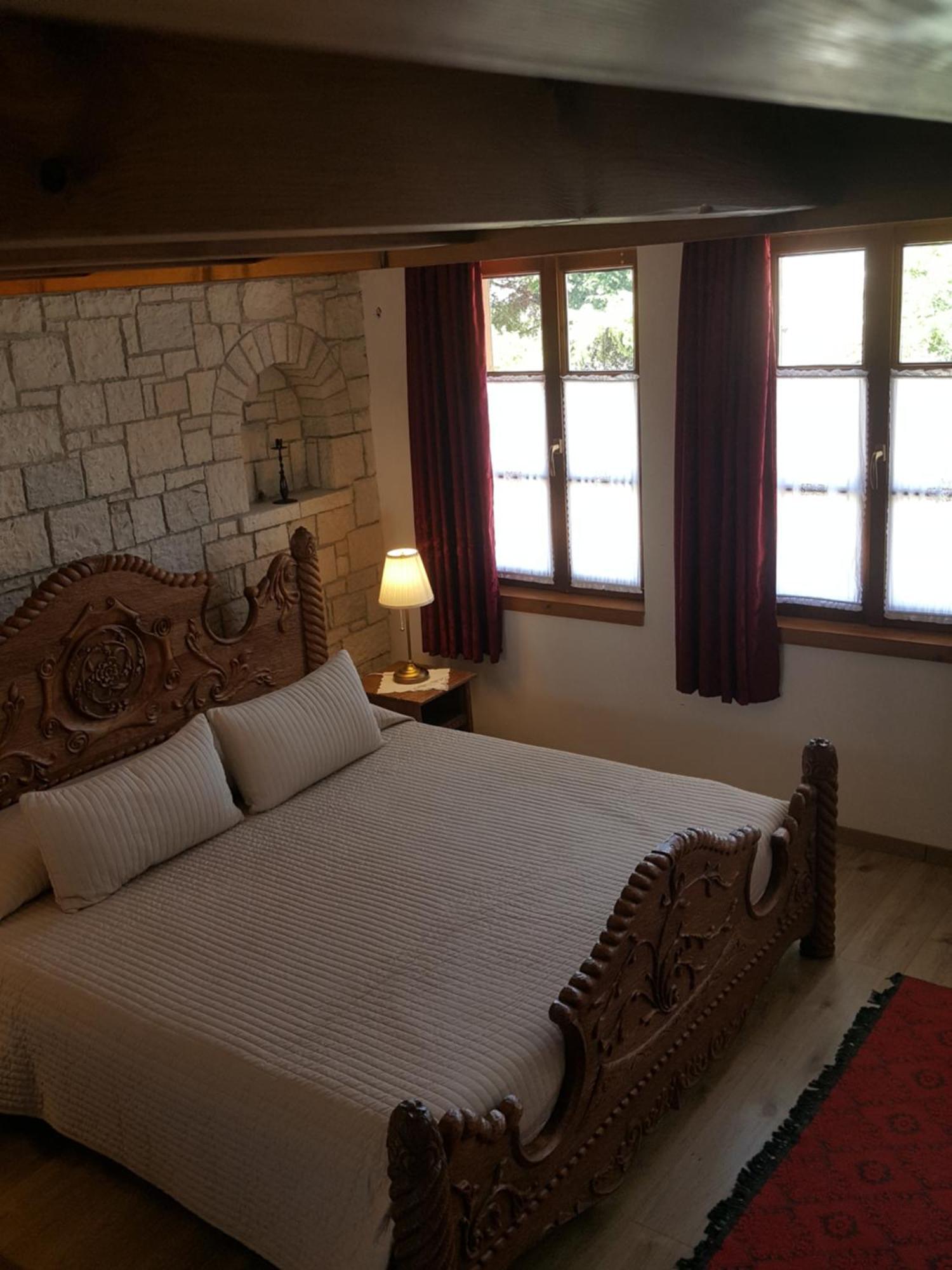 Hotel Gjirokastra Exteriér fotografie