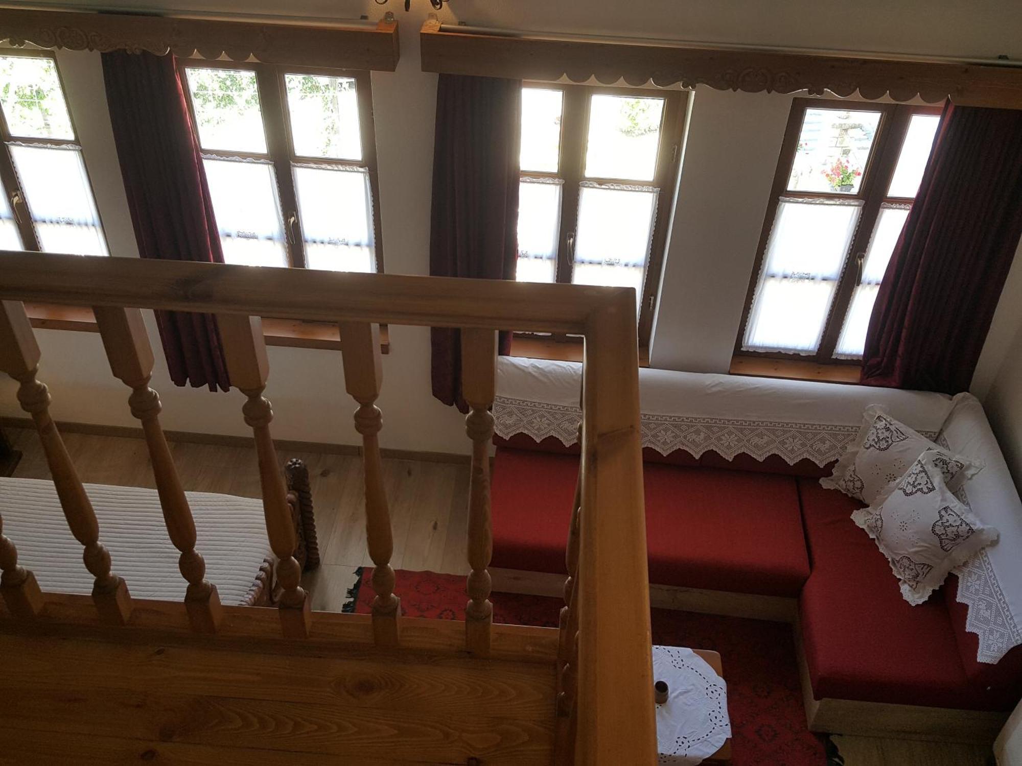Hotel Gjirokastra Exteriér fotografie