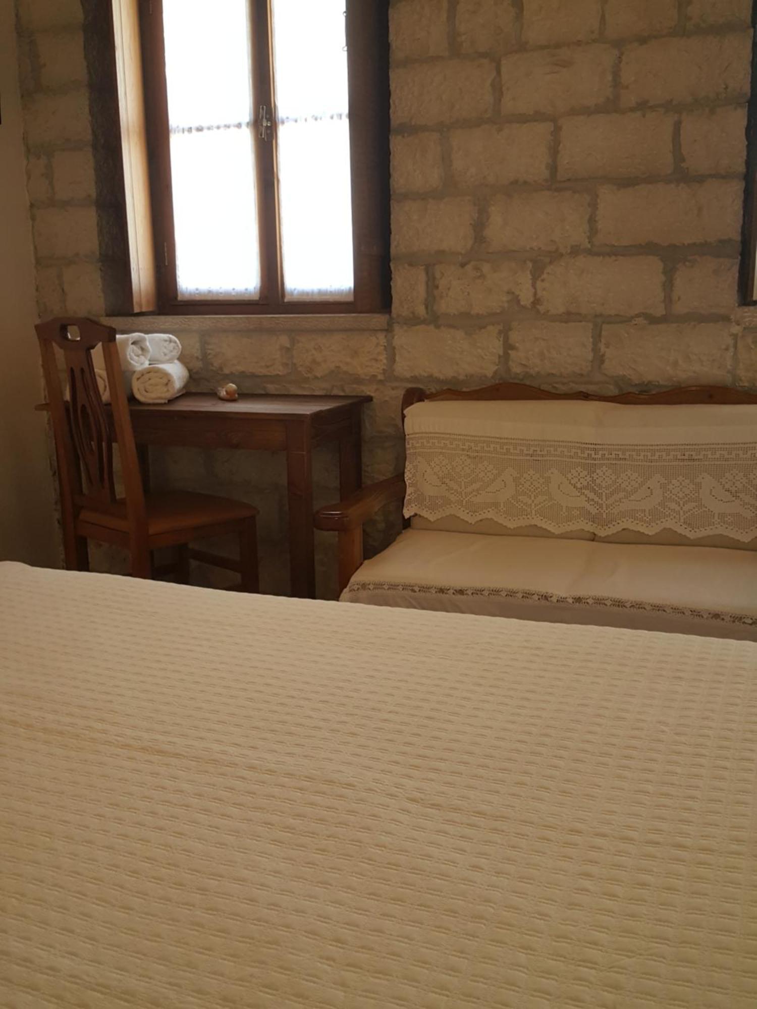 Hotel Gjirokastra Exteriér fotografie